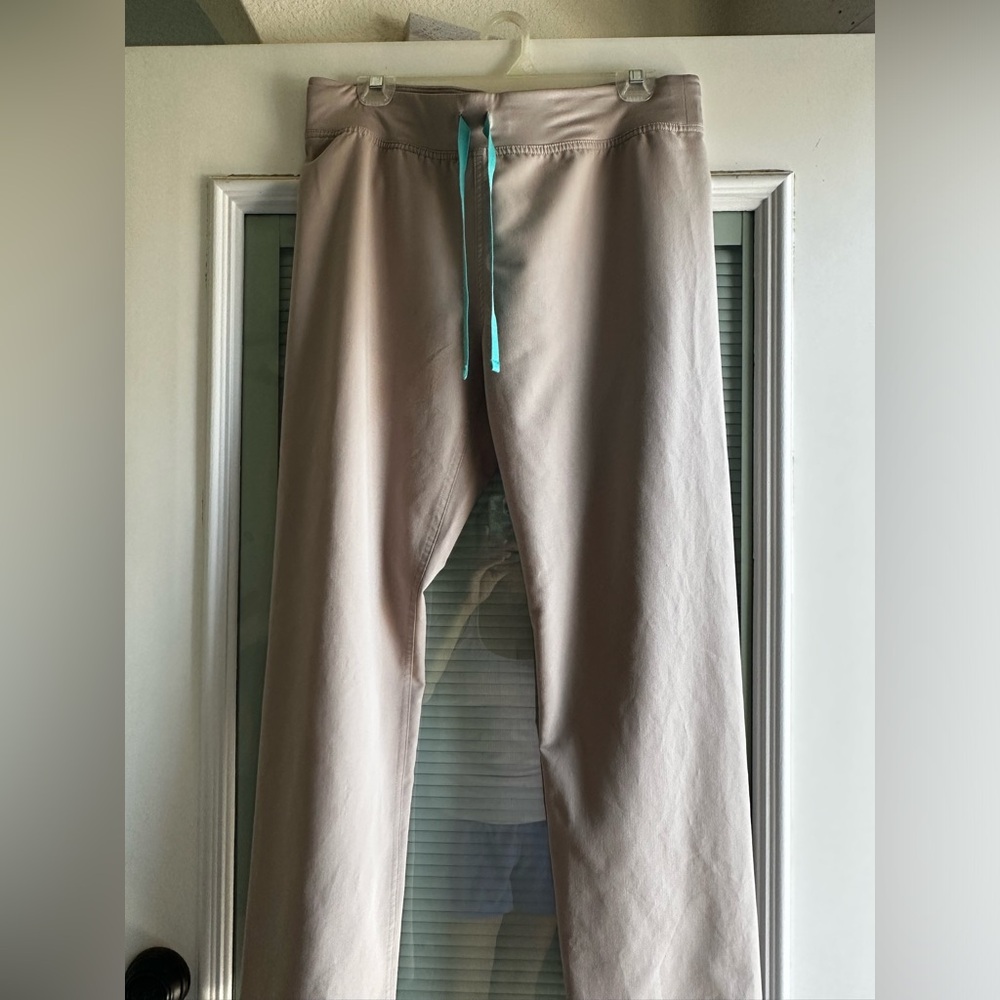Figs medium petite khaki color pants